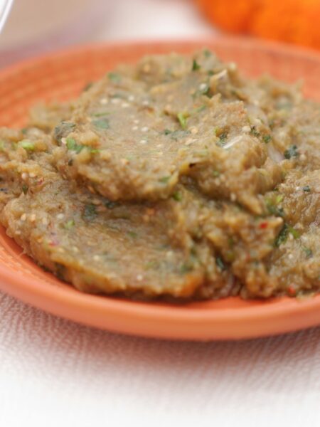 Baingan Bharta – rauchiges Auberginenpüree aus Pakistan