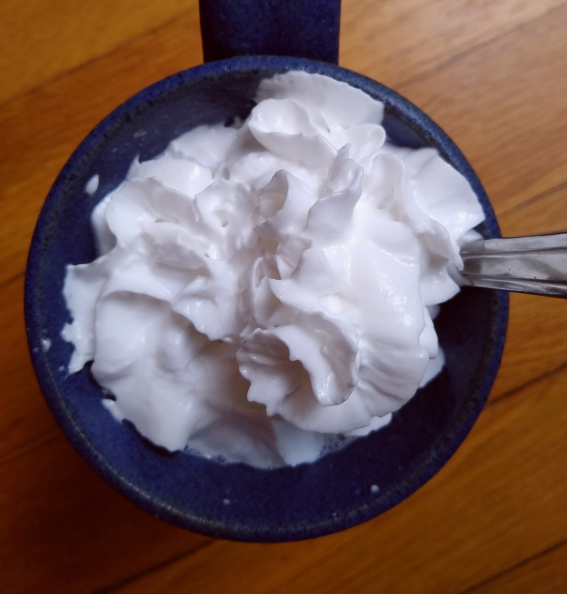 Calvados-Espuma – luftiger Calvados-Schnee aus dem Siphon