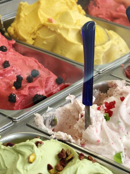 Champagner-Buttereis – cremiges Eis mit Champagner oder Rosé