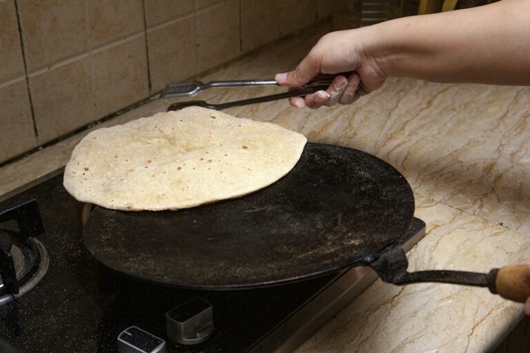 Chapati / Roti – weiche Fladenbrote aus Vollkornmehl