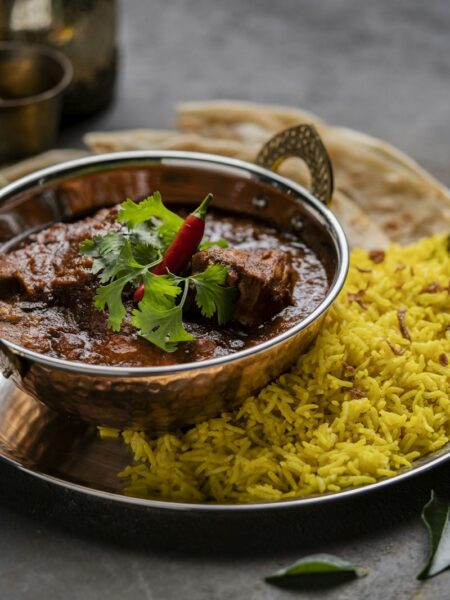Chicken Vindaloo mit Kartoffeln – scharf und würzig