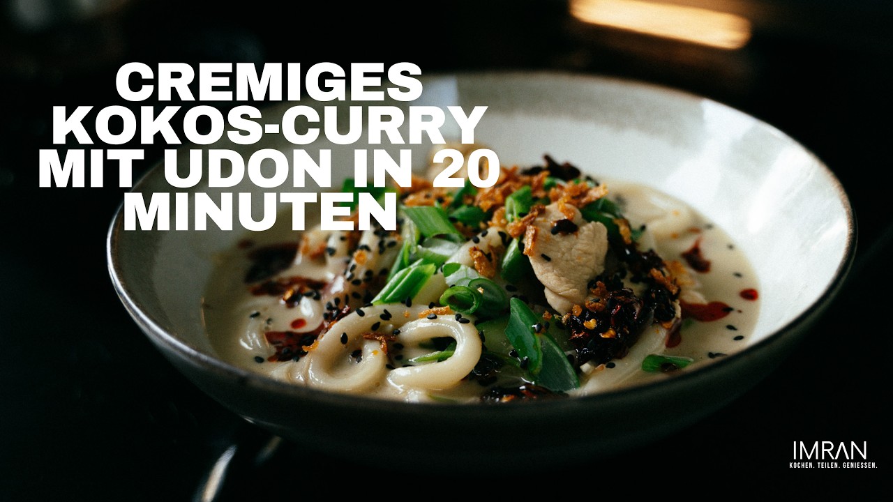 Cremiges Kokos-Curry mit Udon-Nudeln & Hähnchen in 20 Minuten