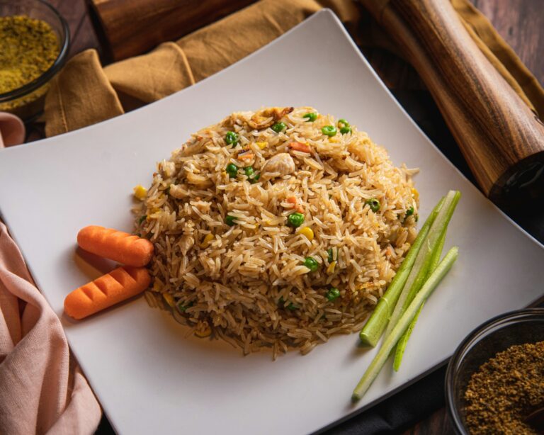 Desi Egg Fried Rice – gebratener Reis mit Ei, pakistanisch