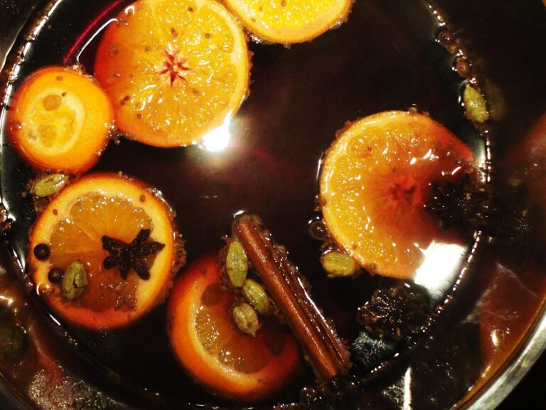 Glühweingelee – würziges Weihnachtsgelee im Glas