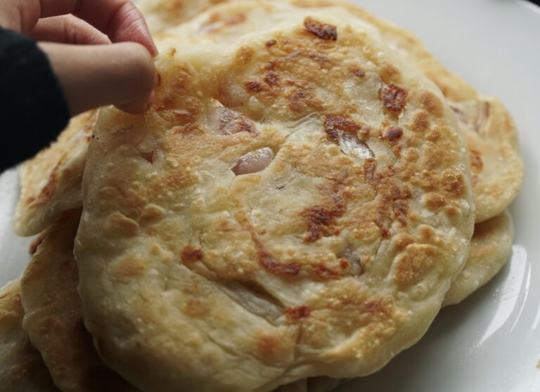 Gobi Paratha – gefülltes Fladenbrot mit Blumenkohl