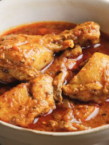 Hähnchen-Curry mit Paprika und Kokosmilch – mild und cremig