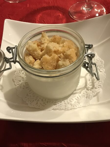 Joghurtschaum – luftiges Dessert aus der Savarinform