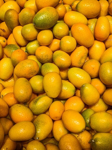 Kumquats im Gewürzsud mit Vanille, Zimt und Sternanis