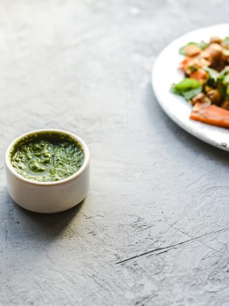 Mooli Chutney – frisches Rettich-Chutney mit Minze und Chili