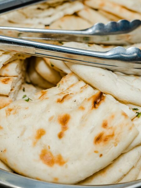 Naan aus der Pfanne – fluffig, ohne Tandoor und ohne Hefestress