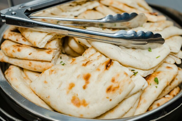 Naan aus der Pfanne – fluffig, ohne Tandoor und ohne Hefestress