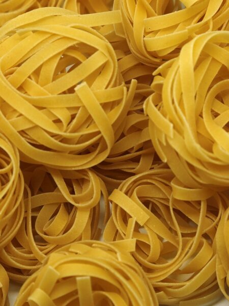 Nudelteig mit Eigelb – Grundrezept für Pasta wie vom Profi