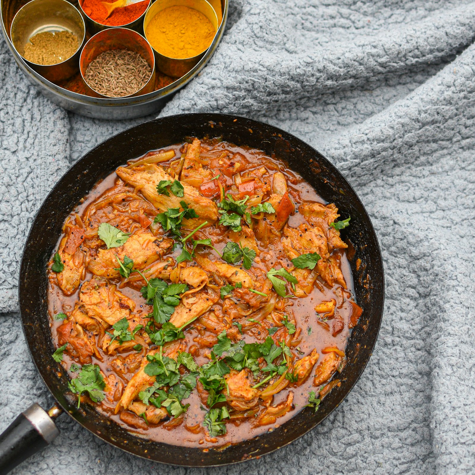 Patta Gobi Sabzi – Weißkohl-Curry mit Erbsen