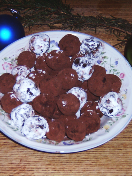Pistazientrüffel aus Marzipan – schnelle Pralinen mit Birnengeist