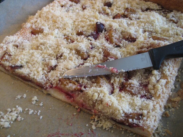 Quark-Öl-Teig – schneller Teig ohne Hefe für Blechkuchen