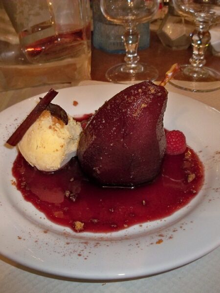 Rotwein-Apfel-Mousseline mit Portweinreduktion