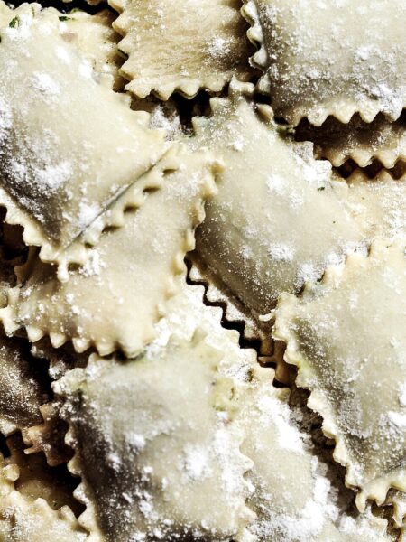 Schlutzkrapfen mit Spinatfüllung – Südtiroler Teigtaschen