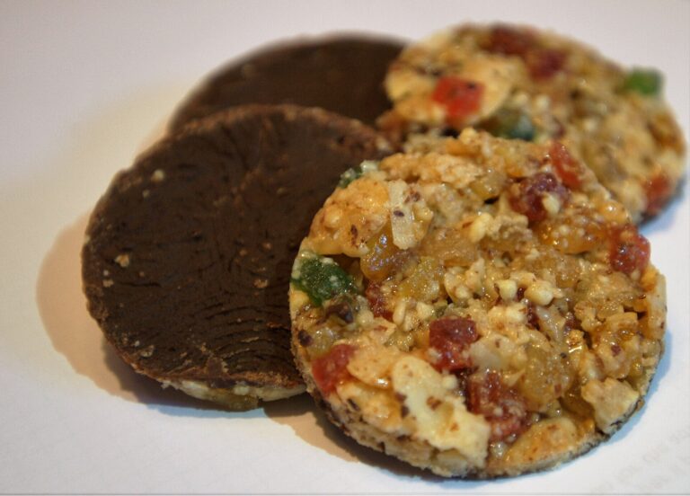 Schokoladenhippen mit Mandeln – knusprige Dessertplatten