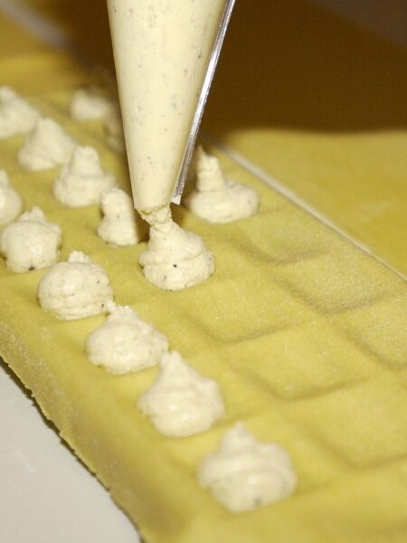 Schokoladenravioli – Pasta mit flüssigem Schokokern