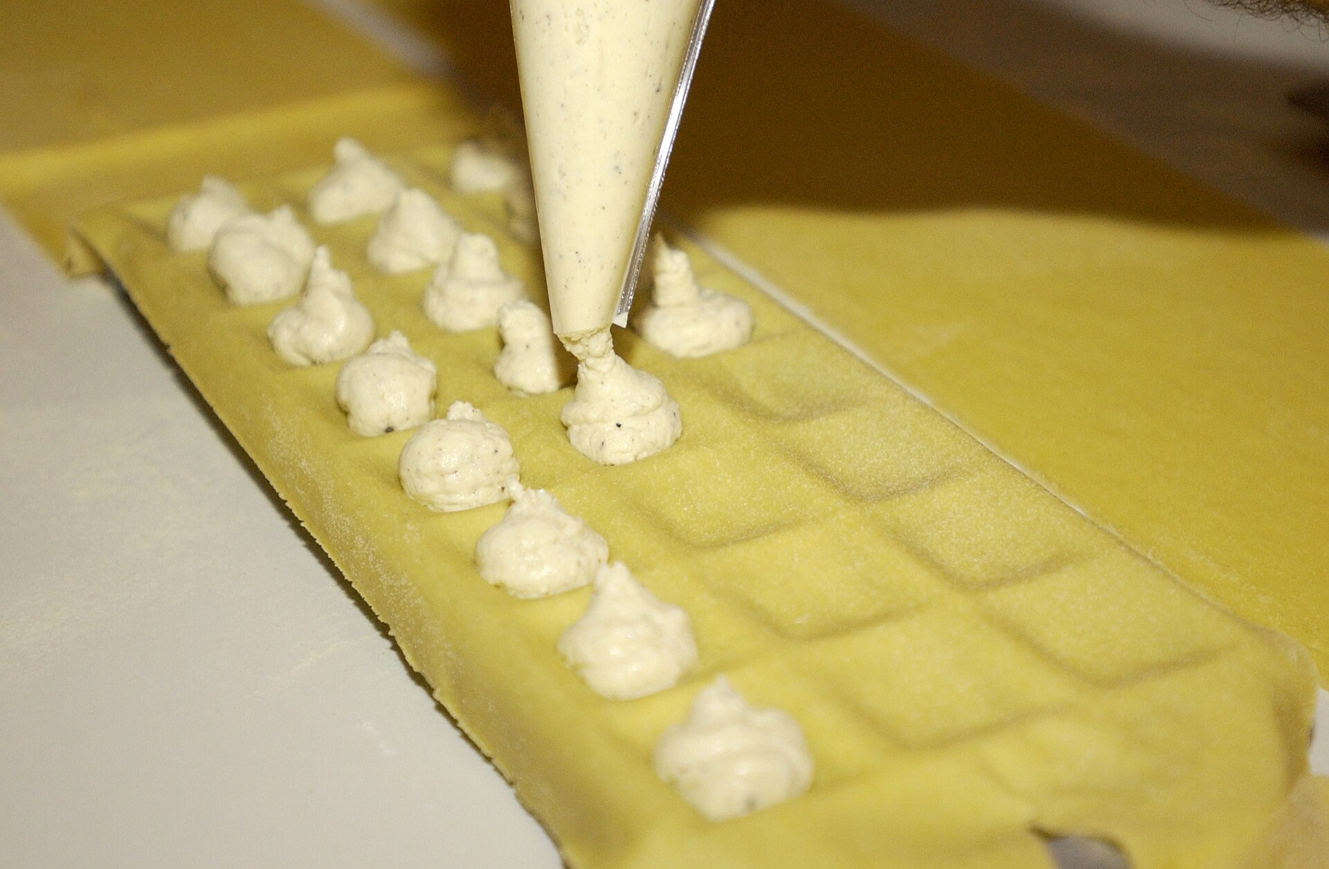 Schokoladenravioli – Pasta mit flüssigem Schokokern