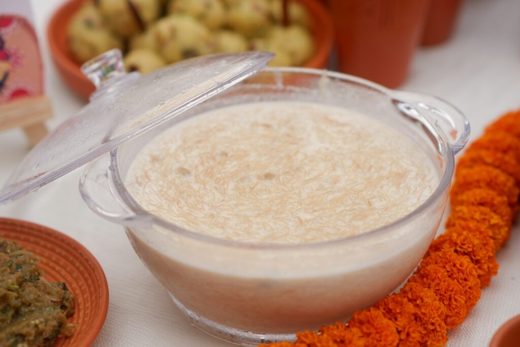 Seviyan – süße Milchnudeln mit Kardamom und Nüssen