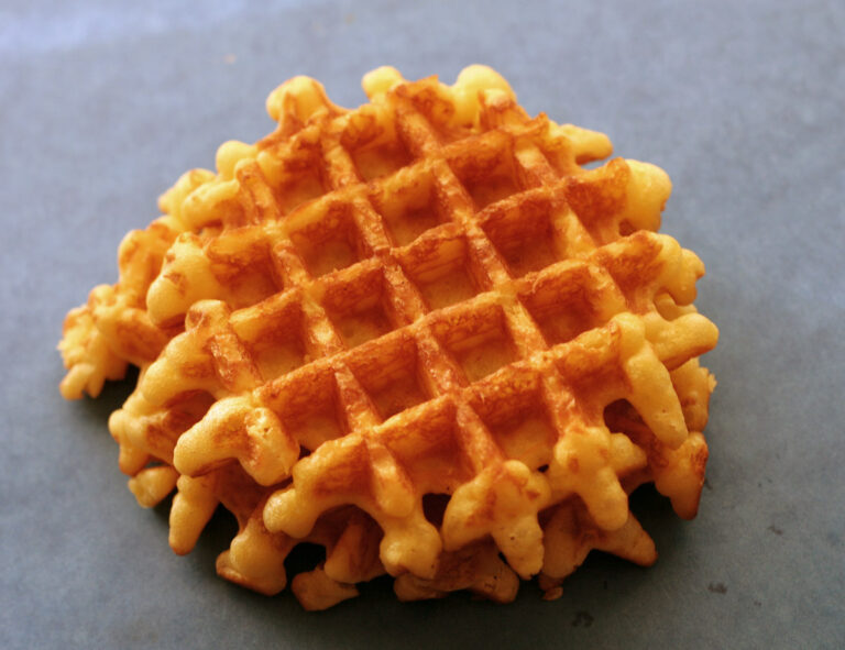 Waffeln mit Crème fraîche – fluffig und knusprig