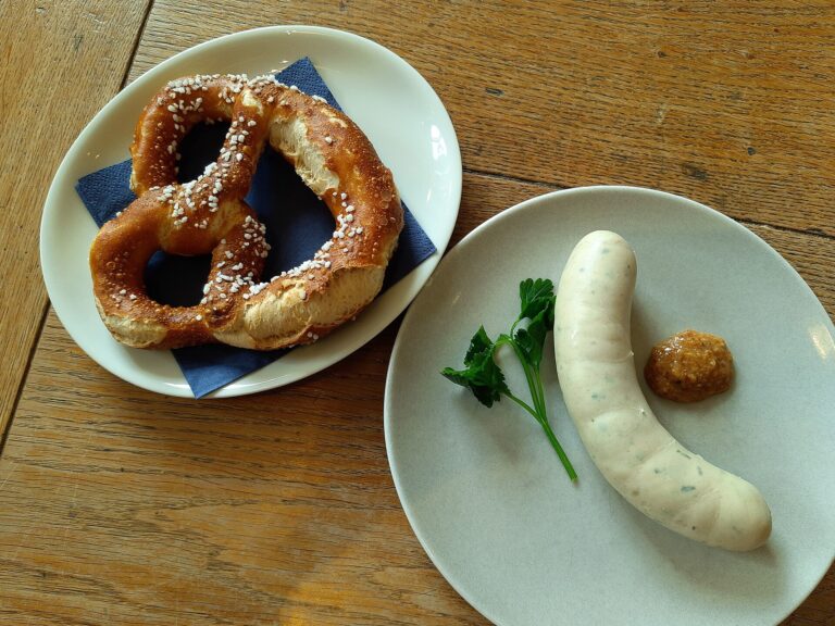 Zander-Weißwürstchen – feine Fischwürste selbst gemacht