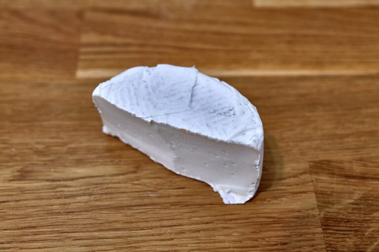 Ziegenkäse-Espuma aus dem Siphon – luftiges Dessert
